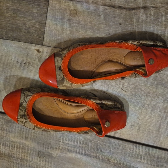 Coach Women's Orange and Brown Ballet Flats - Picture 9 of 9